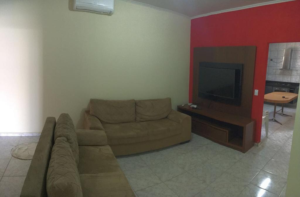 Casa Em Olimpia Vila Exterior foto